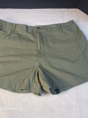 Lee High-Waist Olive Green Women's Shorts